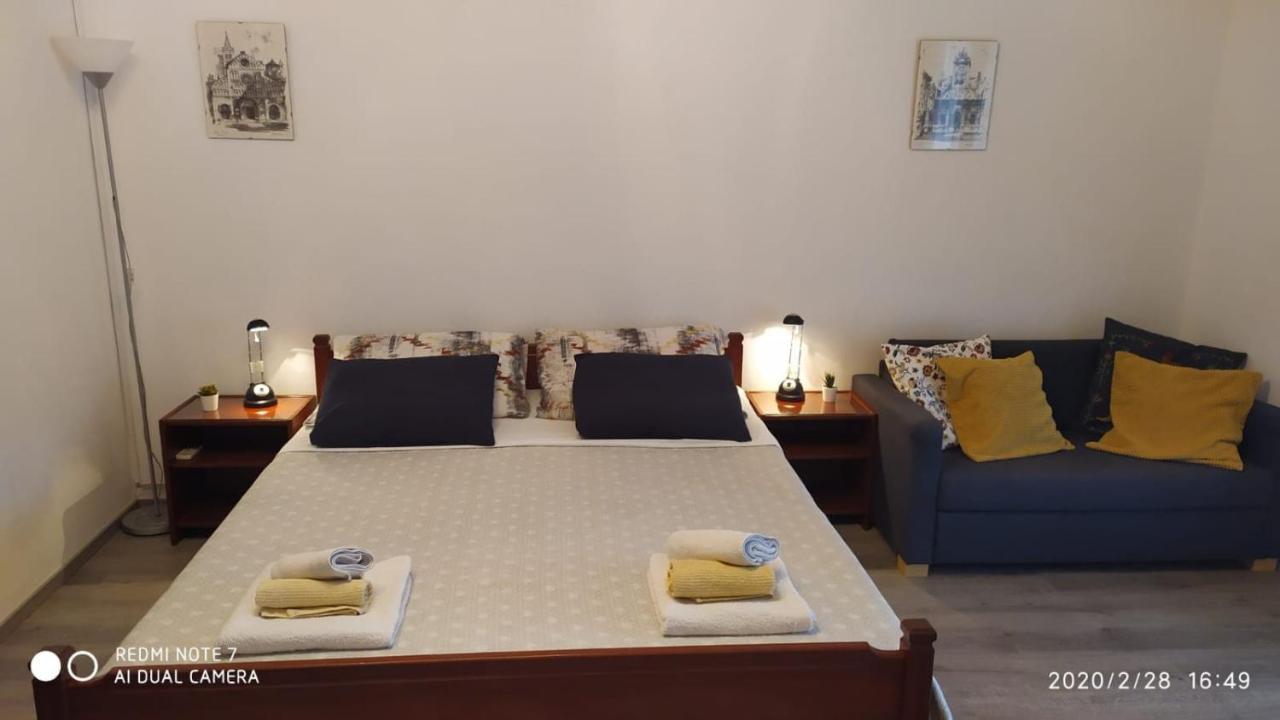 Studio Apartment Marcelina Преко Екстер'єр фото