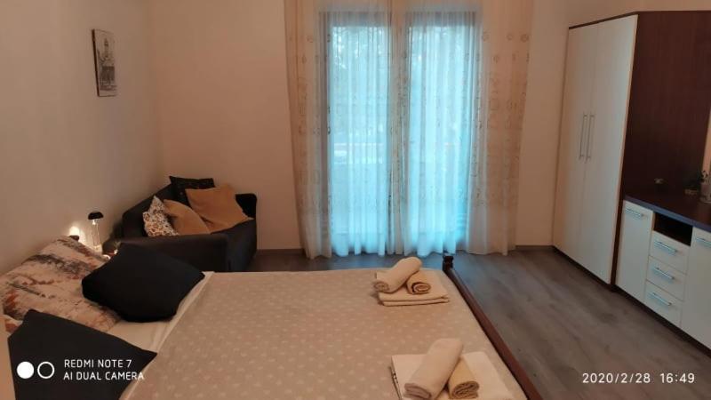 Studio Apartment Marcelina Преко Екстер'єр фото